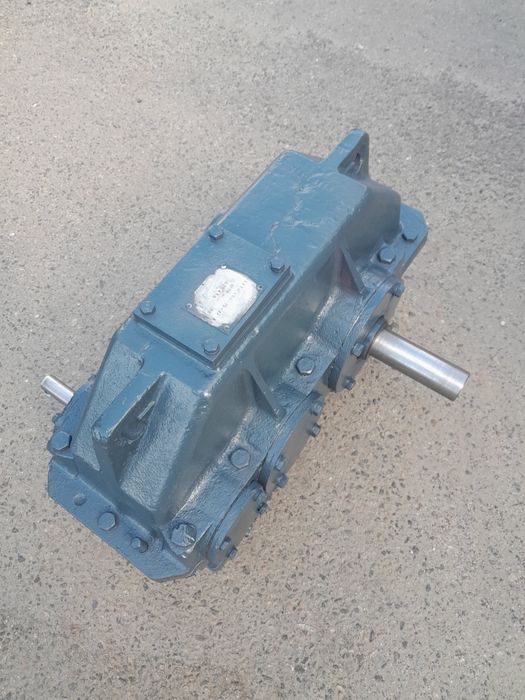 Редуктор дровокола цилиндрический планетарный червячный. Электродвигат