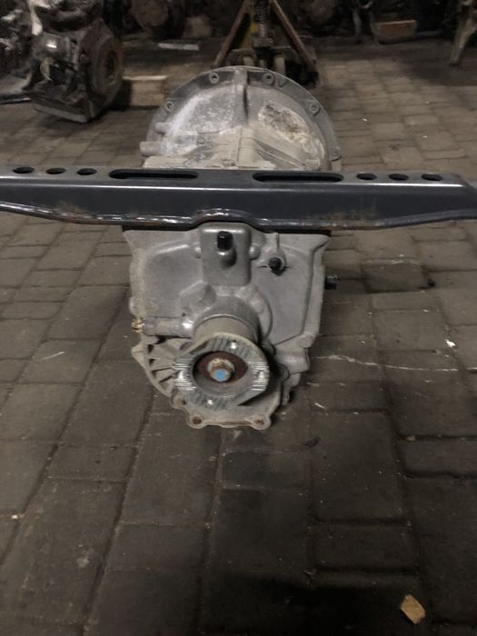 Коробка Атего G70-6 €6