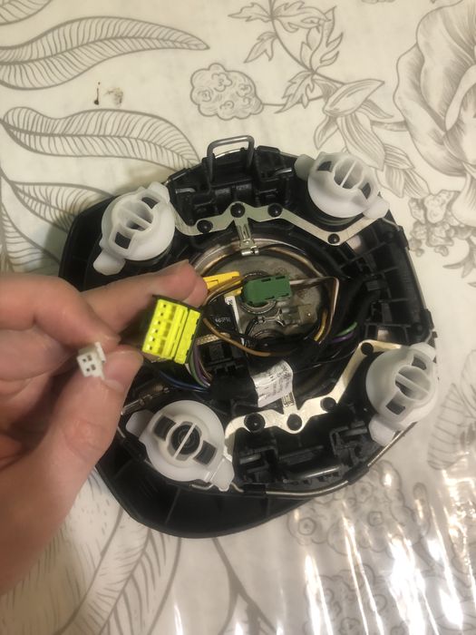 Подушка безпеки руля bmw f30