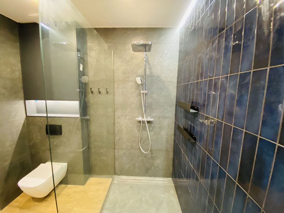 Продаж сучасного нового будинку з ремонтом. Працюємо по програмах.