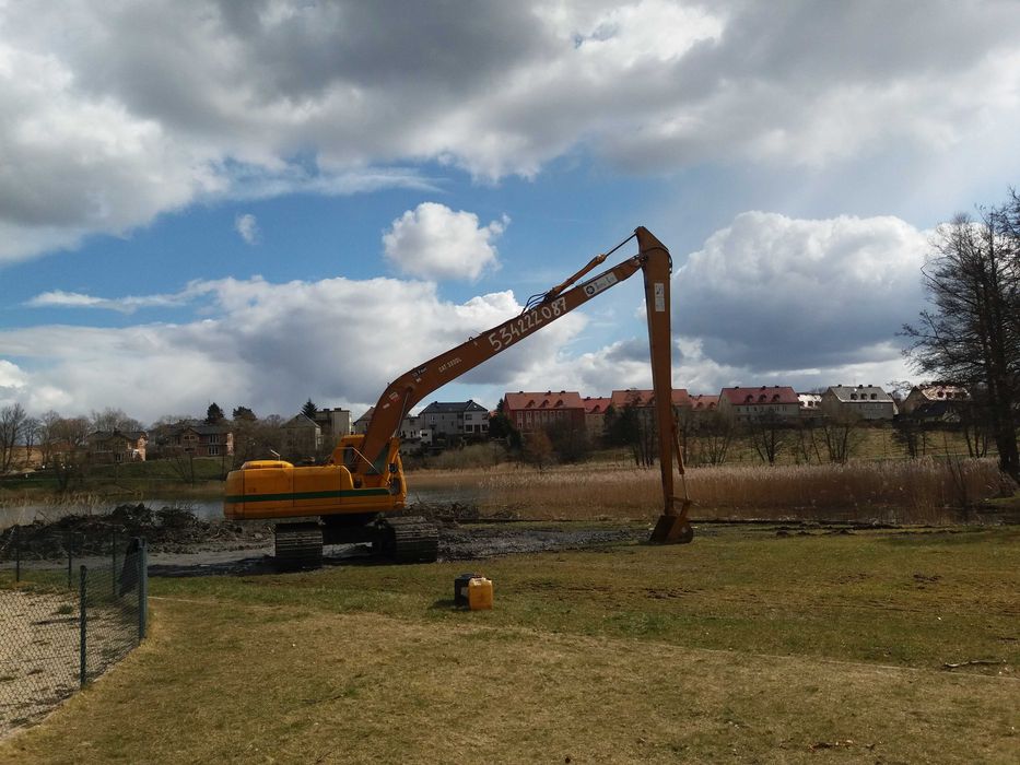 Koparka Long dlugie ramie  poglebianie bagrowanie