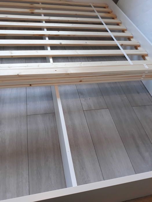 Łóżko  dwuosobowe wraz z MATERACEM nowe Sypialnia 160-200