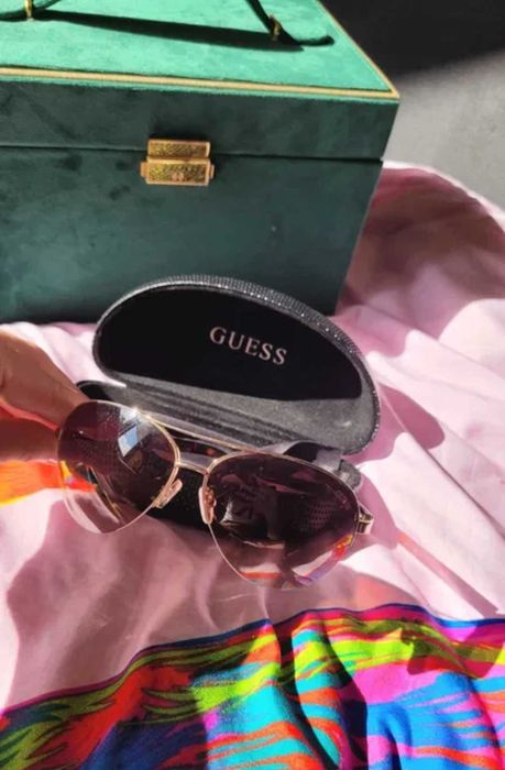 Okulary przeciwsłoneczne panterka Guess GUT329 Gld-43+etui