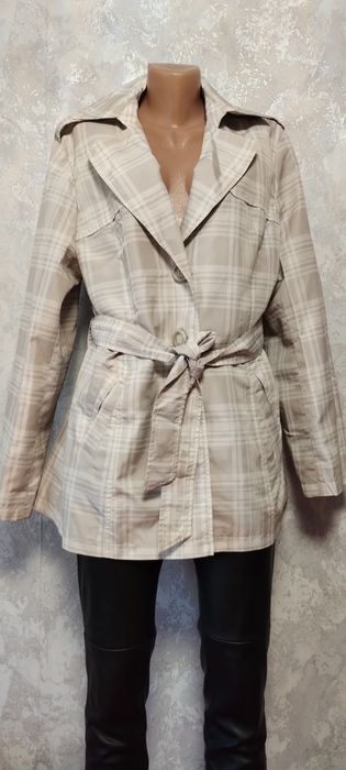 Елегантні жіночі плащі р.L