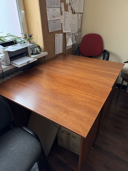 Шафа офісна стіл офісний