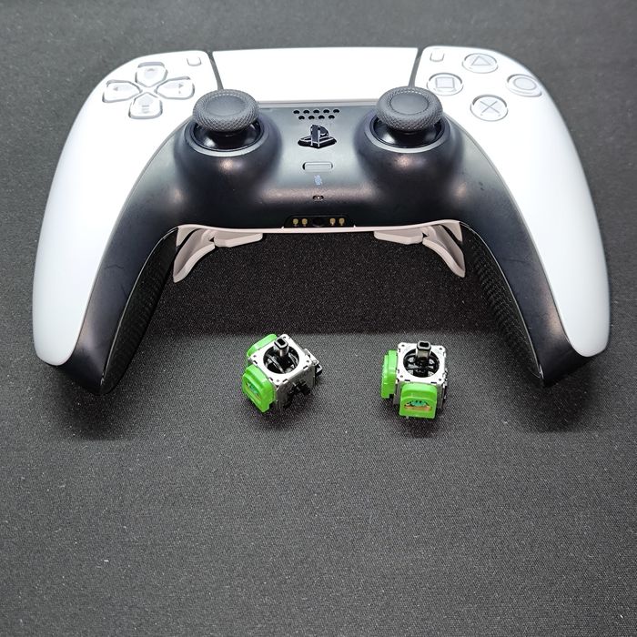 Comando Dualsense c/ Joysticks TMR Favor Union e eXtremeRate