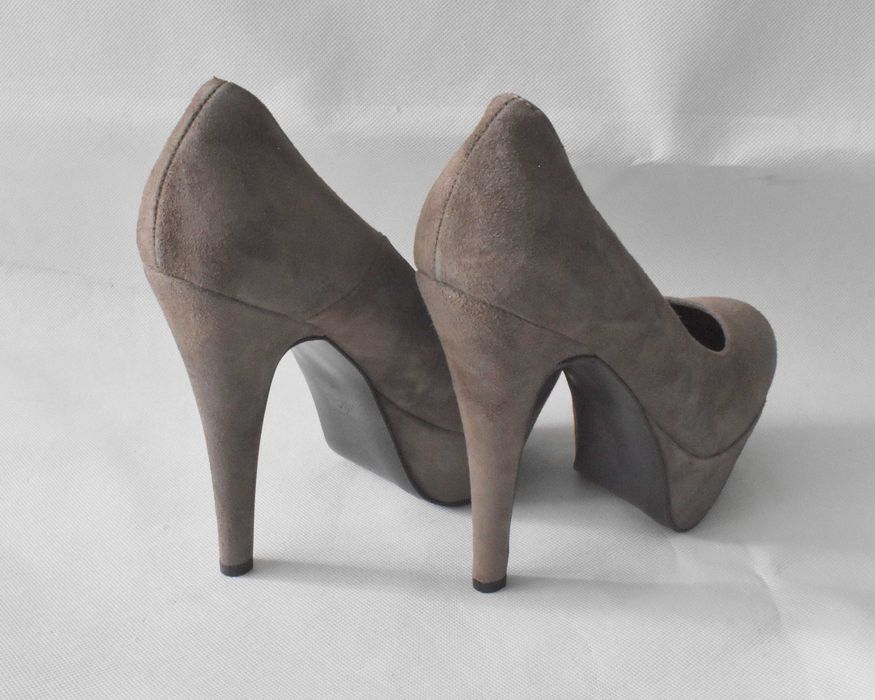 Szpilki Primadonna 40 brązowe zamszowe obcas 14 cm eleganckie