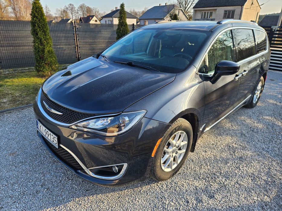 Chrysler Pacifica Chrysler Pacifica Touring L 8-osób niski przebieg