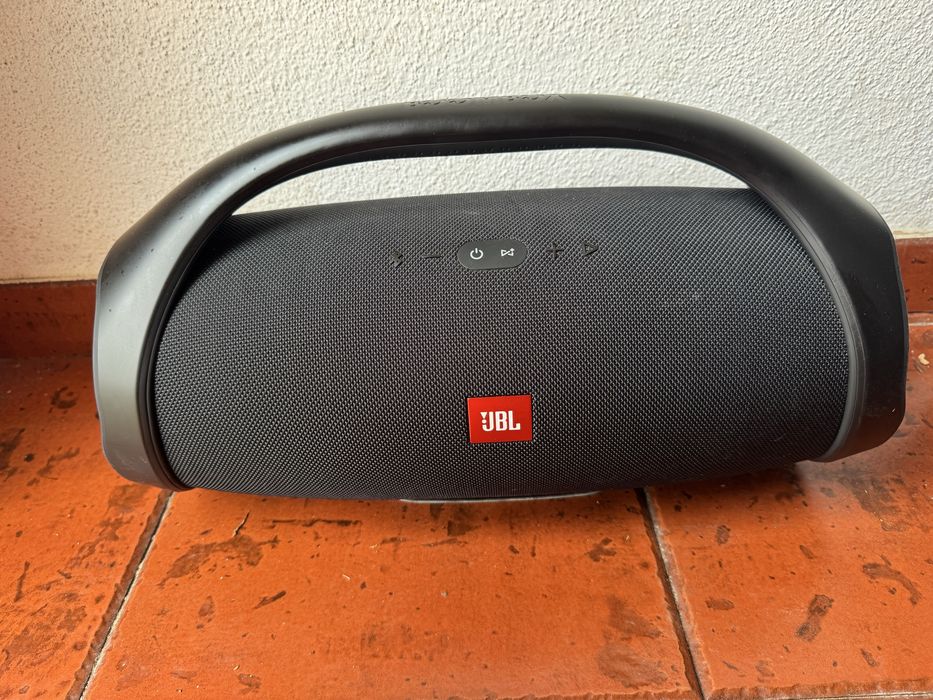 JBL Boombox one ( Troca)