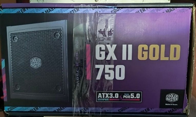 Блок живлення на 750W від Cooler Master (Gold)