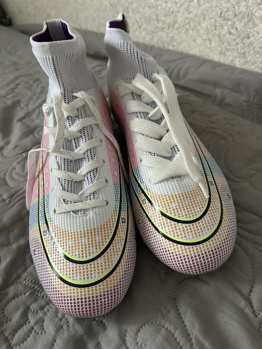 Бутси футбольні 39 розмір