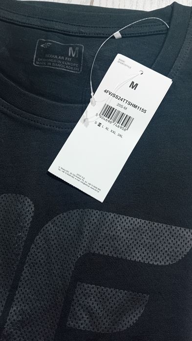 !Nowy!oryginalny 4F T-shirt M czarny z dużym czarnym logo (958)