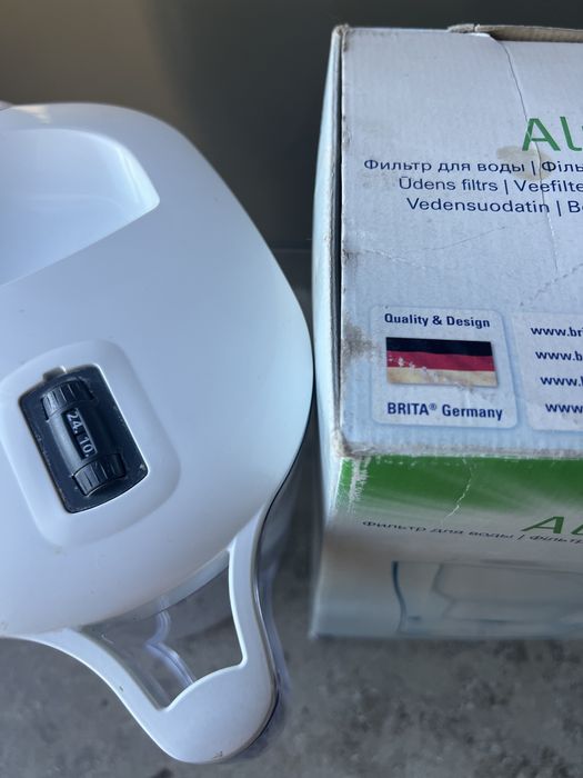 Фільтр глечик для води Brita