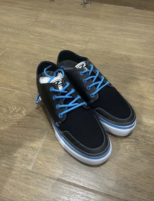 tenis zipz (preciso de vender urgentemente)