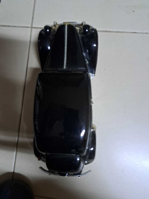 Citroen 15cv 6 cyl (1952) esc. 1/18