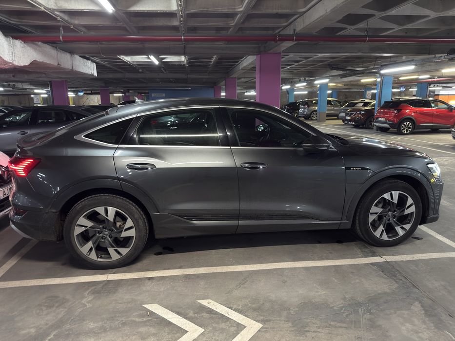 Audi etron 55 Sportback S-Line Quattro