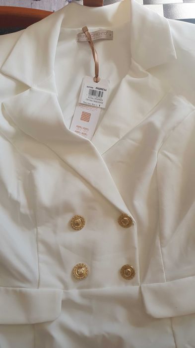 Vestido justo Rinascimento