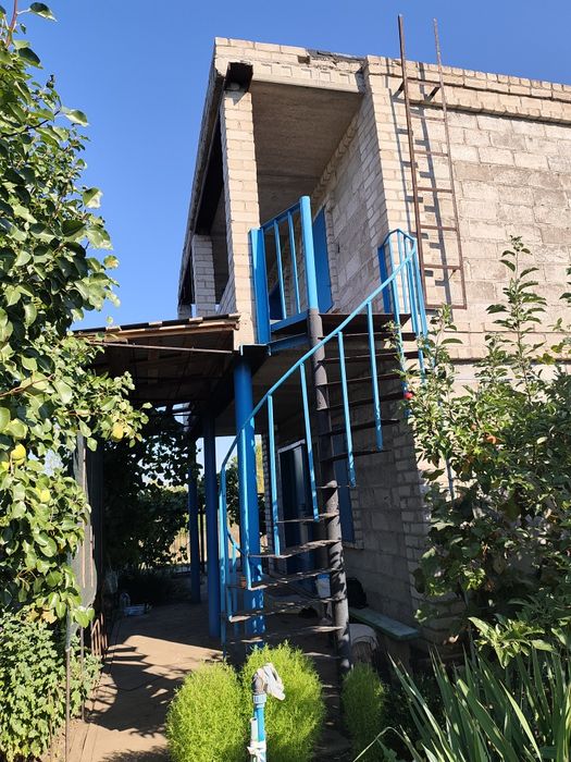 Продам двоповерхову дачу в Мар'янівці