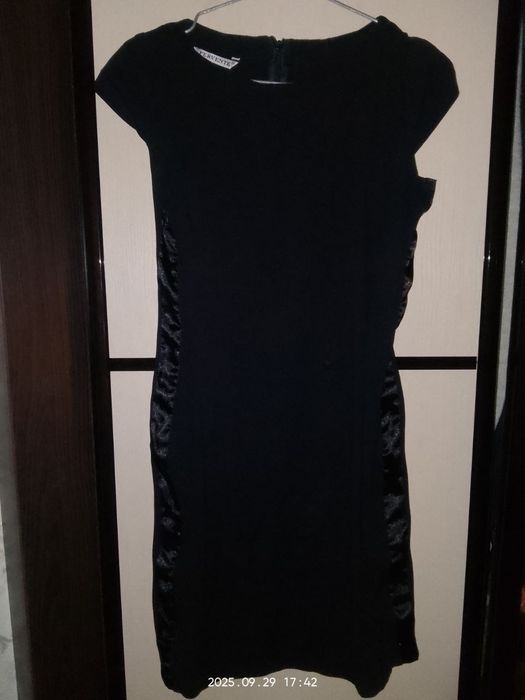 Сукня  44 розмір