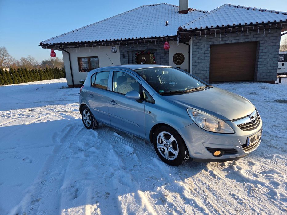 Opel Corsa D 1.0 benzyna  Klimatyzacja Tempomat
