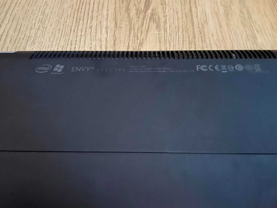 HP Envy Spectre 14-3100ew  i5-3317U/4GB/128SSD/7HP64