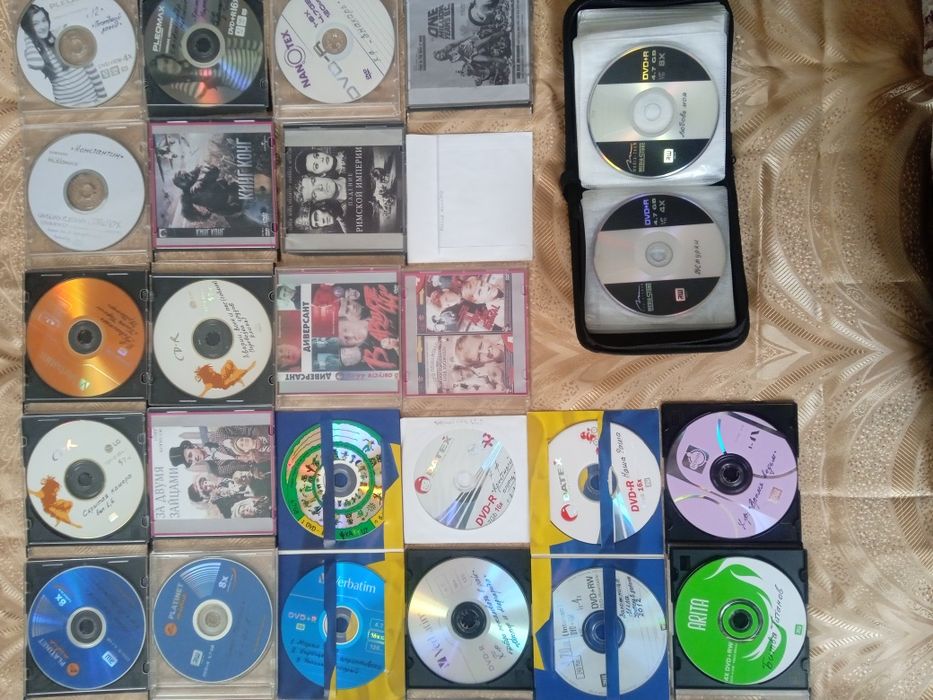 Диски CD DVD для детей и взрослых. Боксы для дисков