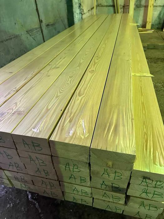 Modrzew Syberyjski – deska tarasowa gładka, klasa AB – dostęp od ręki