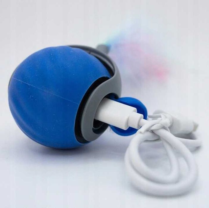 Zabawka dla kota UCIEKAJĄCA PIŁKA