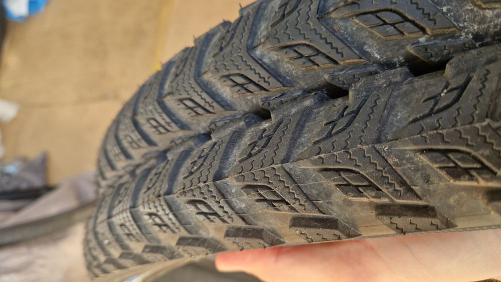 Dwie jak nowe opony Schwalbe Marathon  365 addix 28x2.0 zimowe  ebike