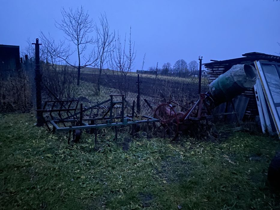 Культиватор до трактора з боронами хороший стан