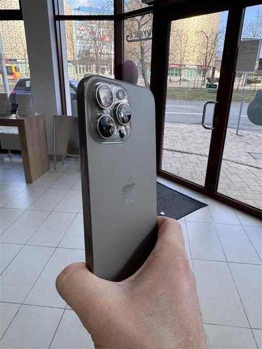 JAK NOWY | IPHONE 16 Pro Max 256GB | 2 lata gwarancji! | Różne kolory