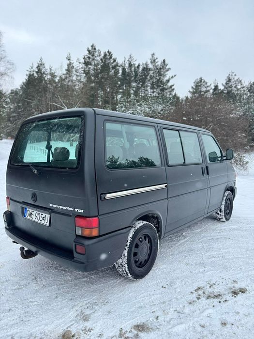 VW Transporter 2.5TDI 102km 8osobowy BEZ RDZY!