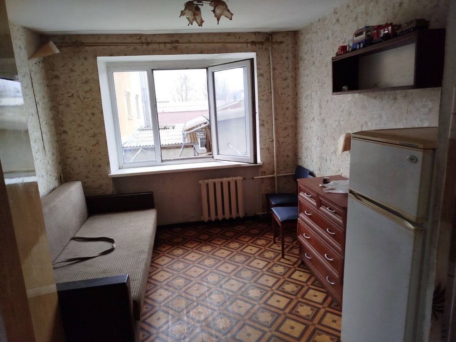 Код 24 Продам комнату  на Новикова 5000