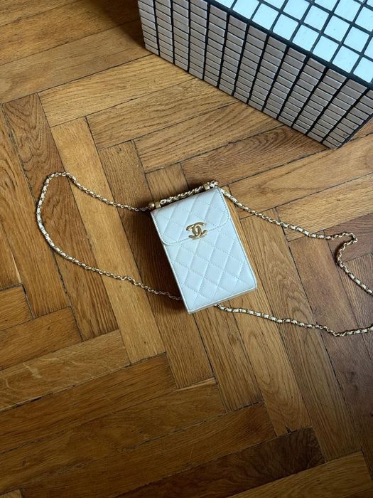 Сумка Chanel / сумочка шанель біла молочна