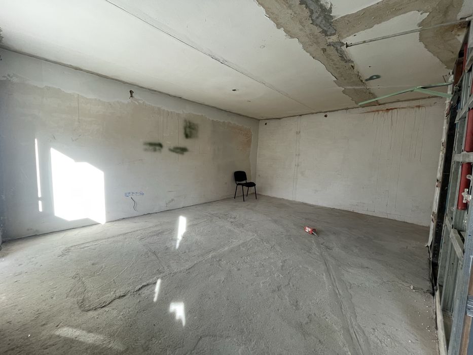 Продам 1-кімн  Ст Бандери   2-й поверх Добротного  Будинка