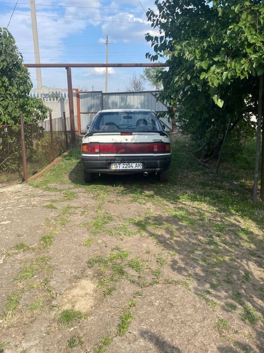 Mazda 323 1.6 бензин