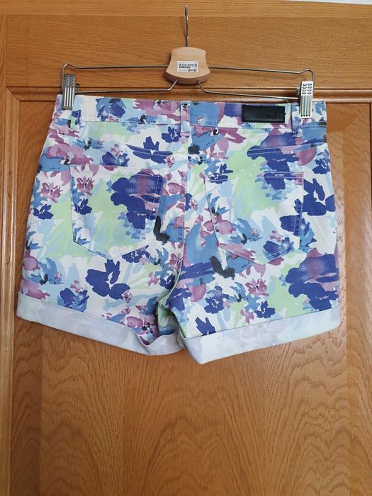 Spodenki we wzory Vero Moda rozmiar 36.