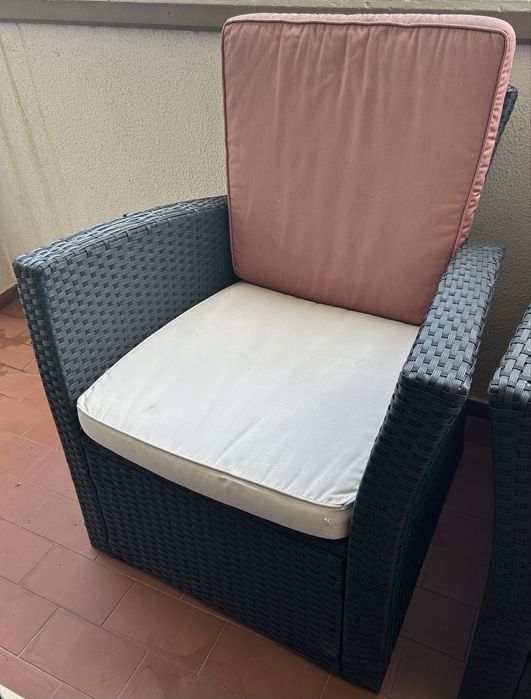 Conjunto de Sofás de Exterior em Resina Entrançada