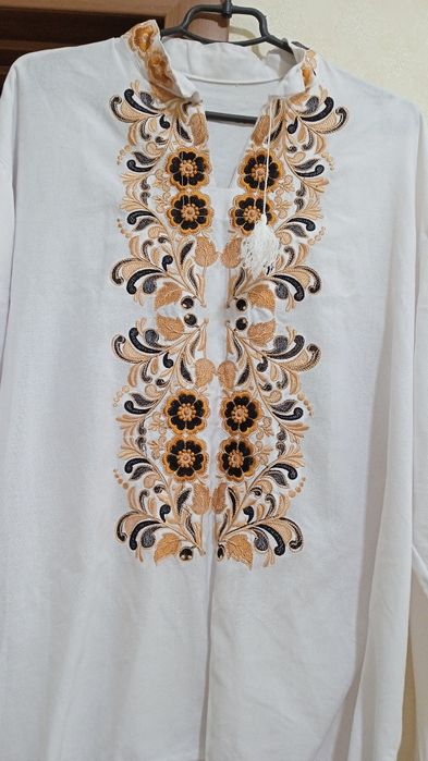 Вишиванки чоловічі