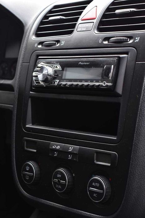 Volkswagen Golf 5 2008р. 1.6 бензин, обмін [Перший внесок від 20%]