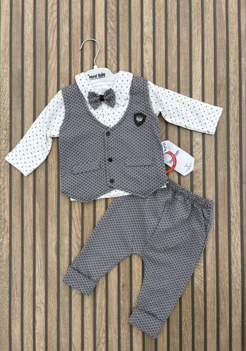 Nowe szare eleganckie komplety z mucha