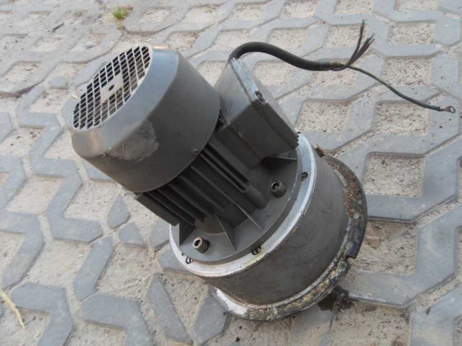 Sprzedam silnik 0,55 kw