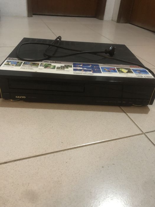 Video Sanyo em bom estado.