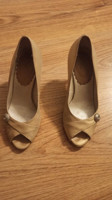 Buty pantofelki z odkrytym palcem BEŻOWE roz 35