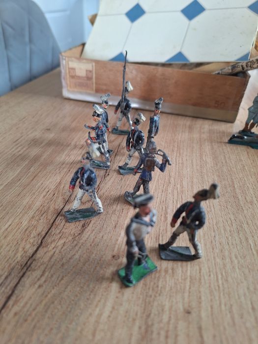 Stare żolnierzyki ołowiane retro - zestaw 2