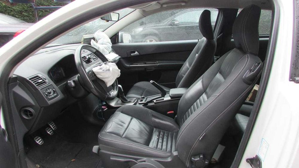Volvo C30 1.6D2 de 2011 - Peças Usadas