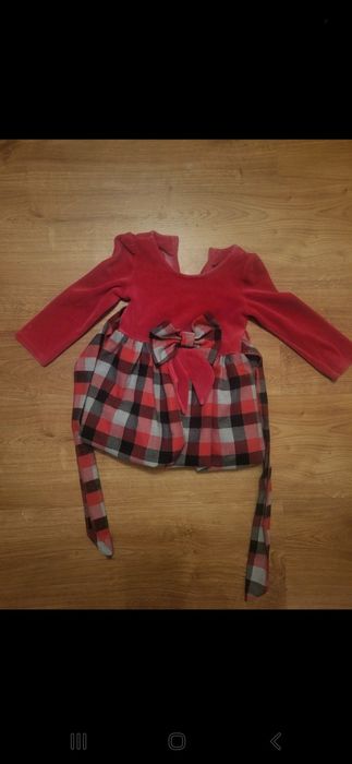 Piękna sukienka dla dziewczynki