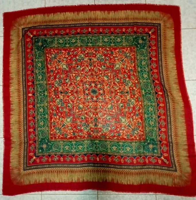 Lenços decorativos grandes quadrados