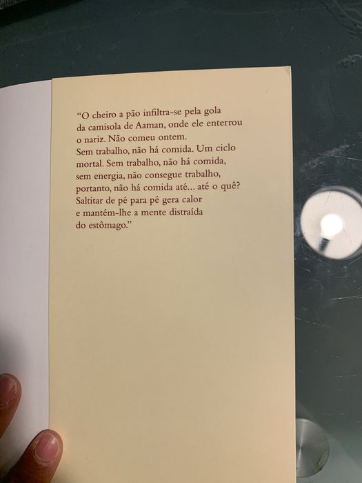 Pack 2 Livros 1-“Um Estranho no meu Jardim “2-O Codigo da Vinci Descod