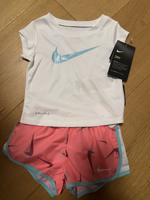 Nike nowy letni dziecięcy komplet 74-80